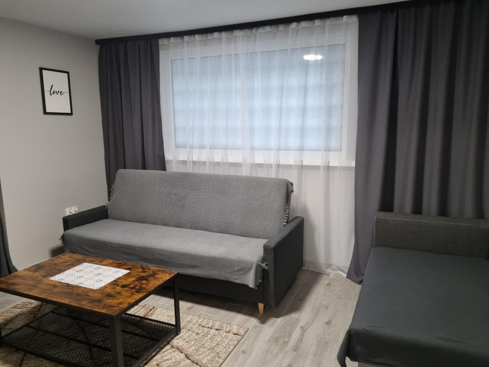 Willa "Aparthause" E-Apartamenty Mielec Zimmer foto